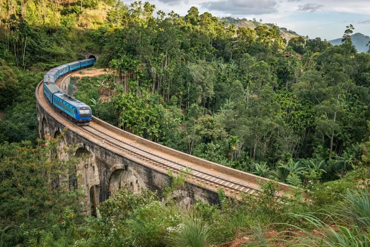 7 Days Up country 4 Ella train.jpg